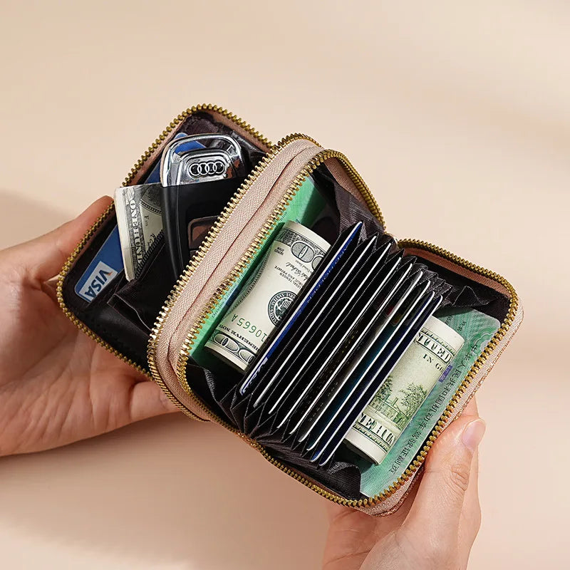 K-Pop Demon Hunters Mini Purse (Pink or Gold)