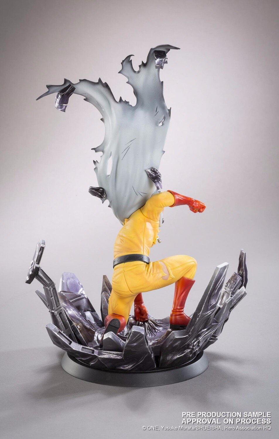 One Piece - Saitama the one punch man action figure