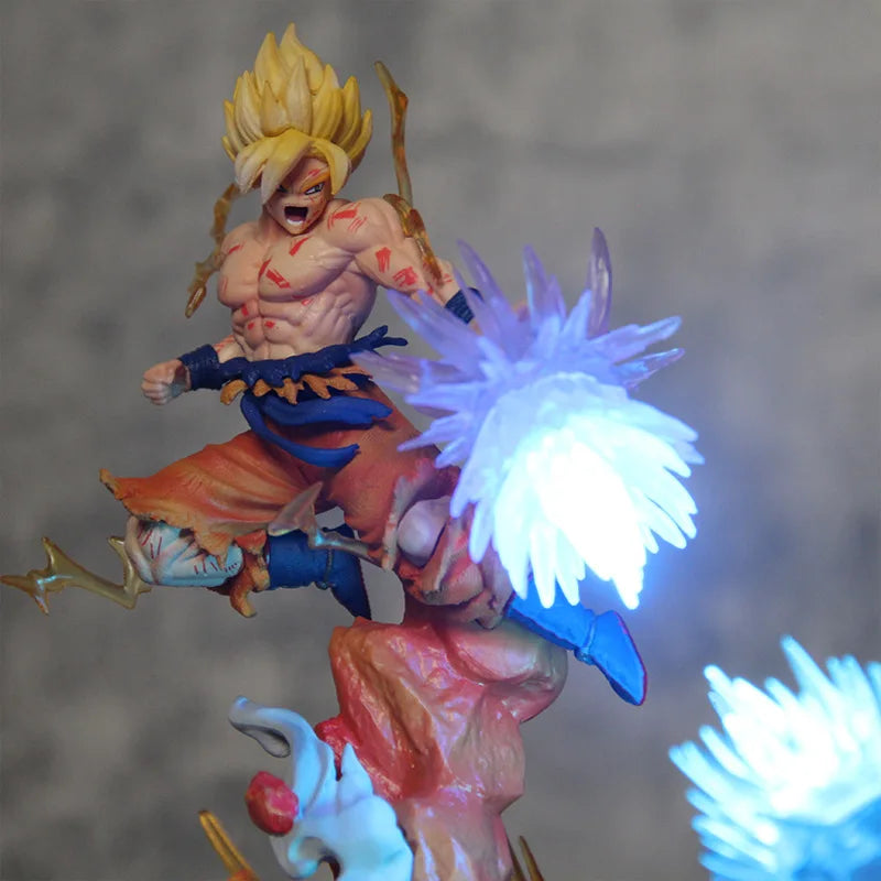 Super Saiyan Goku vs Frieza LED Battle Diorama Figure – 25cm