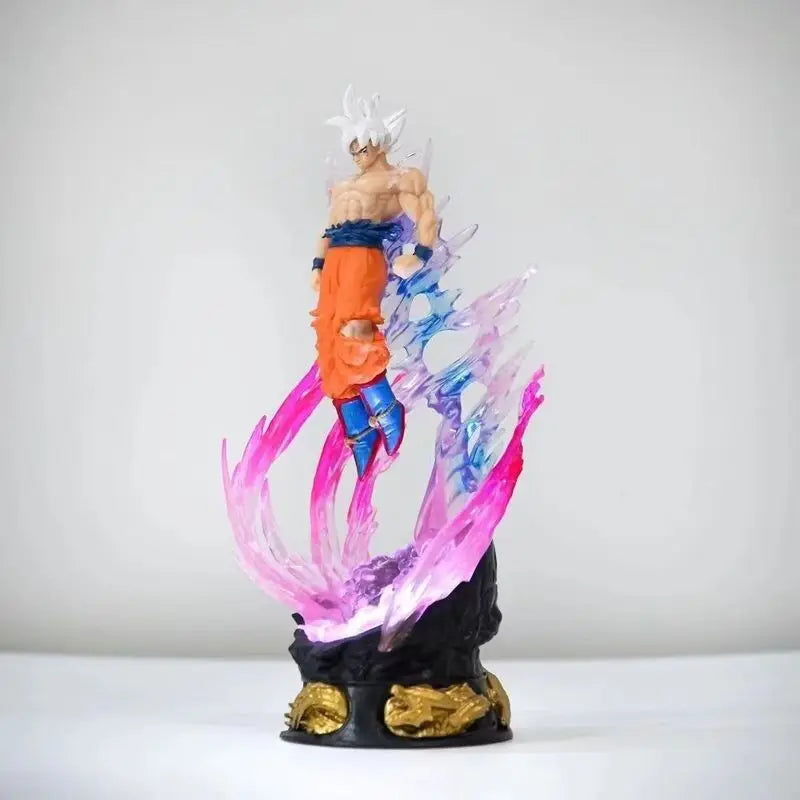 Dragon Ball Z – Ultra Instinct Goku LED Figure (24cm)
