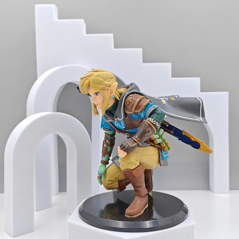 The Legend of Zelda – Link Crouching Battle Pose Figure