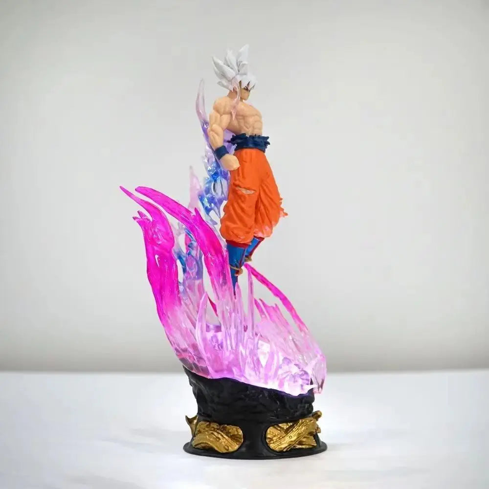 Dragon Ball Z – Ultra Instinct Goku LED Figure (24cm)