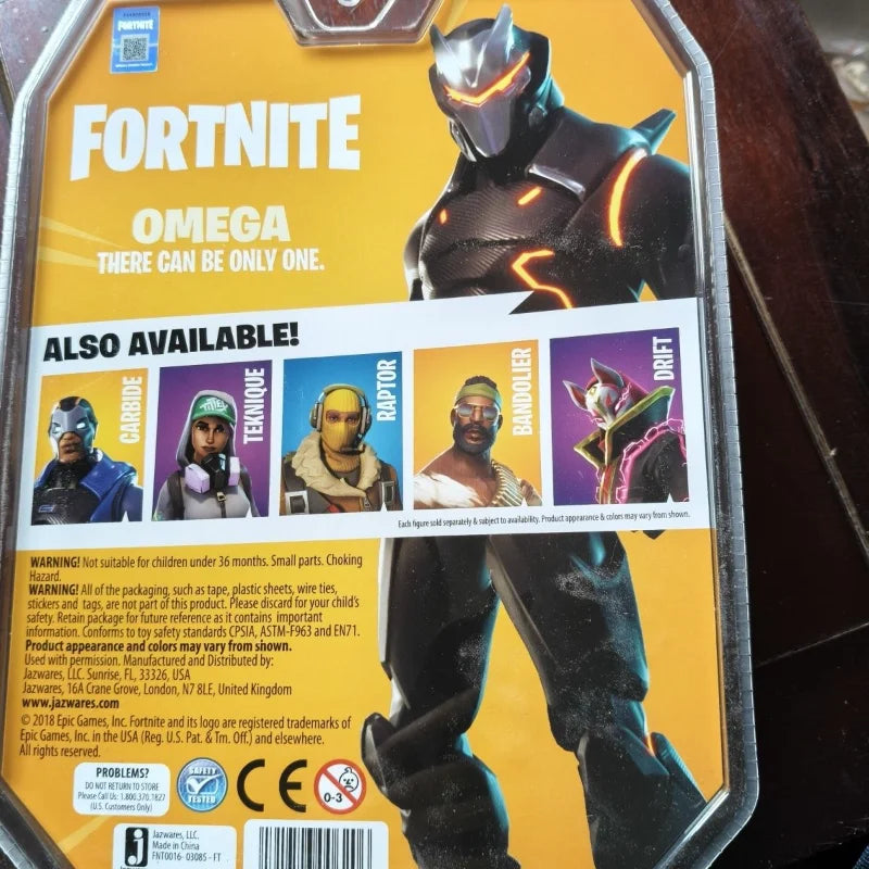 Fortnite Ultima Knight Action Figure Set – Collectible PVC Model with Weapons & Accessories