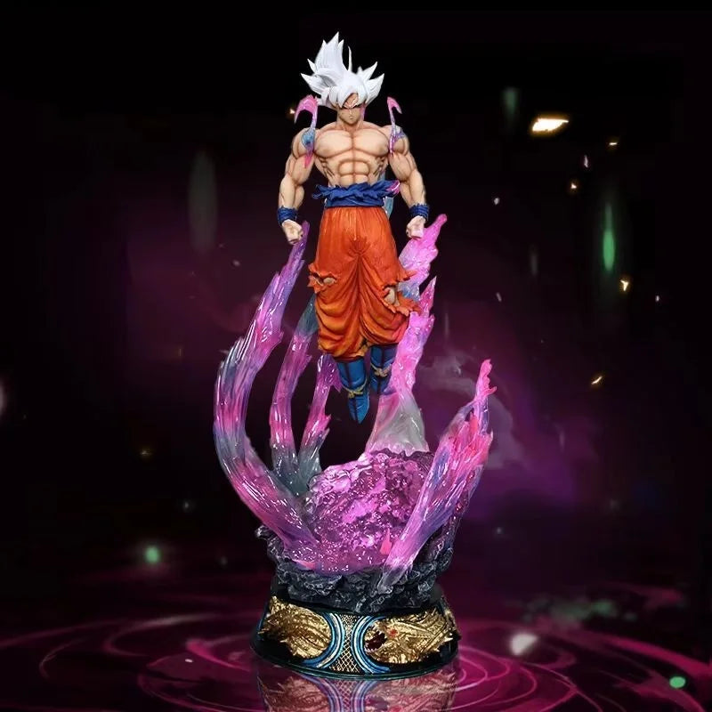 Dragon Ball Z – Ultra Instinct Goku LED Figure (24cm)