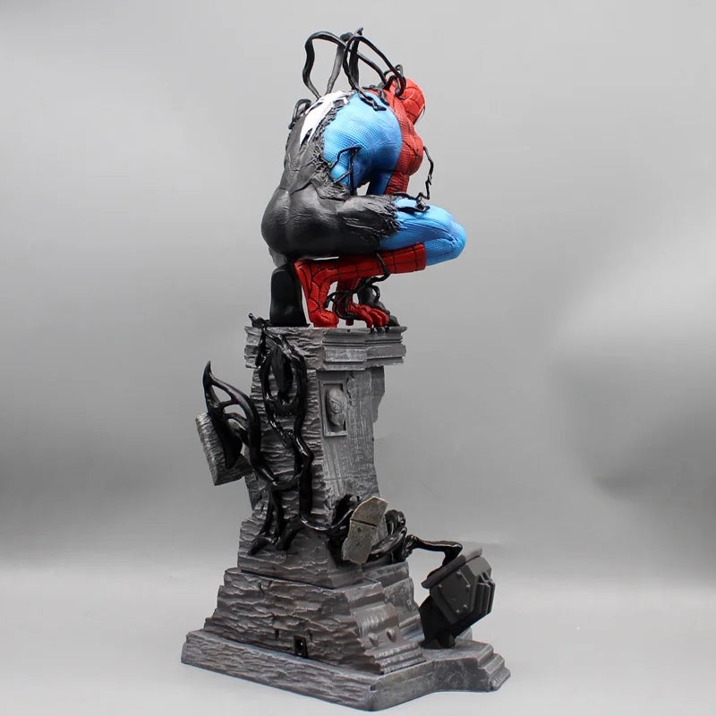 Spider-Man vs Venom Symbiote Statue – 38cm Collectible Figure