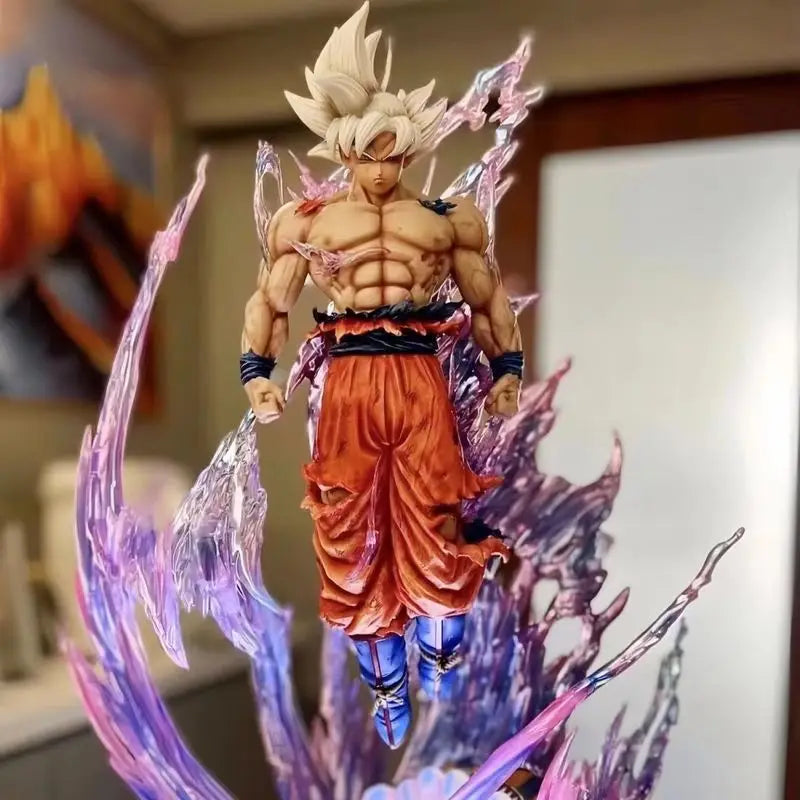 Dragon Ball Z – Ultra Instinct Goku LED Figure (24cm)